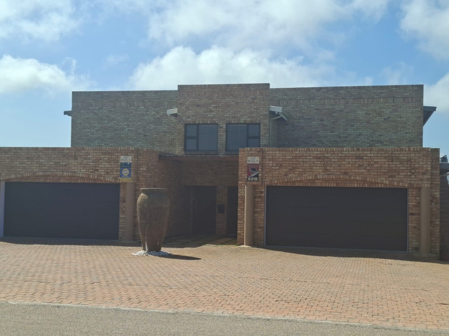 6 Bedroom Property for Sale in Da Nova Western Cape